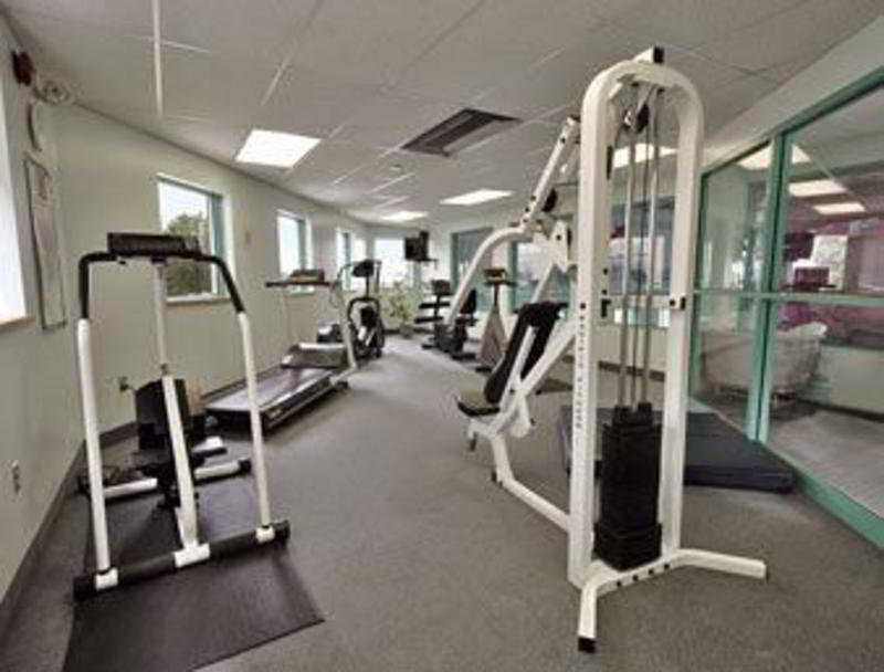 Hotel Ramada By Wyndham Harbourview Conference Center 3*